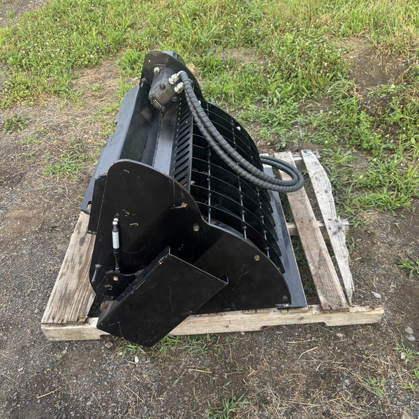 Mini skid steer concrete mixer bucket with pour chute open