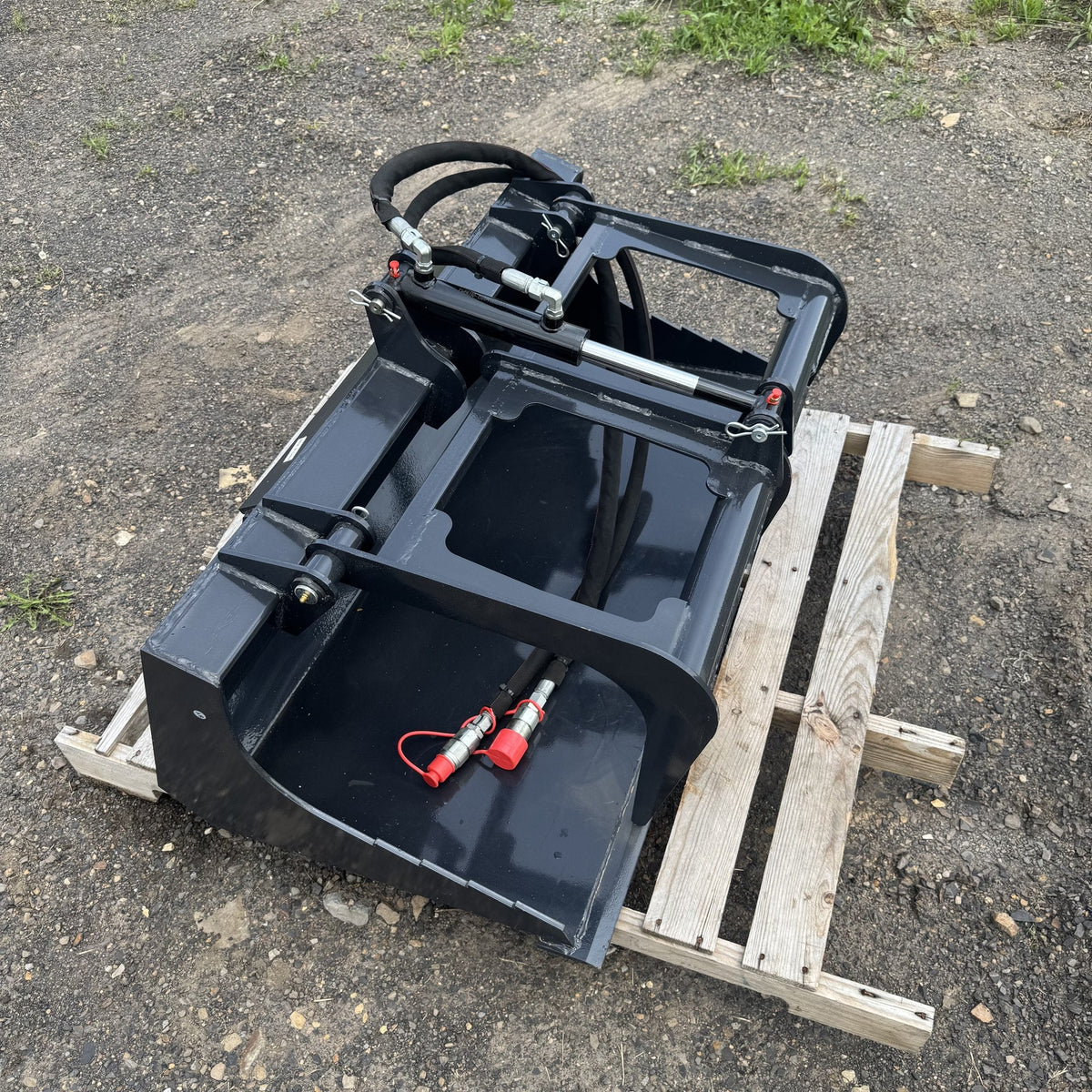Grapple bucket side profile